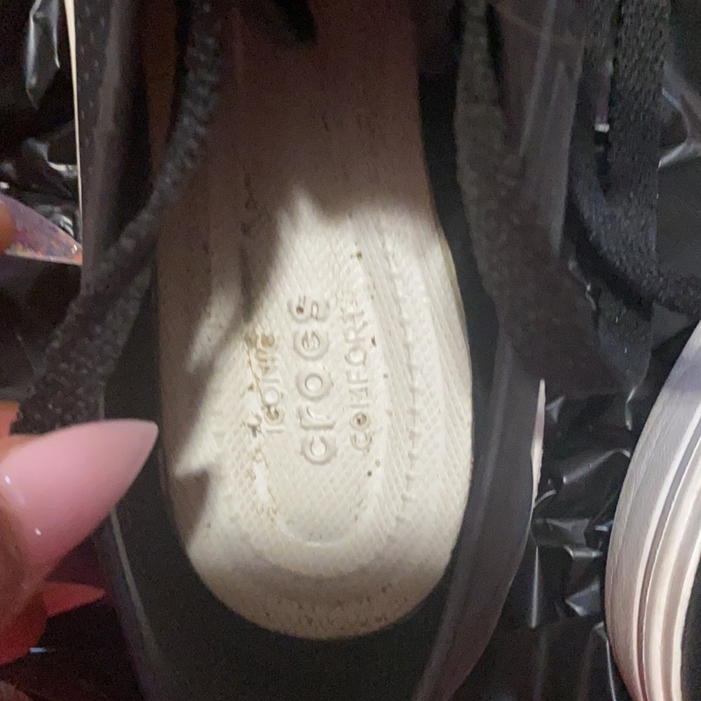 Crocs (black) - Picture 2 of 3
